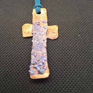 Upcycled Pendant from a copper wire hammered. Unique design